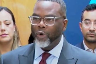 Marxist Chicago Mayor Brandon Johnson Announces Executive Order Creating “ICE-Free” Zones, Banning Agents Under Assault From Arresting Criminal Illegals (VIDEO) | The Gateway Pundit | by Cullen Linebarger