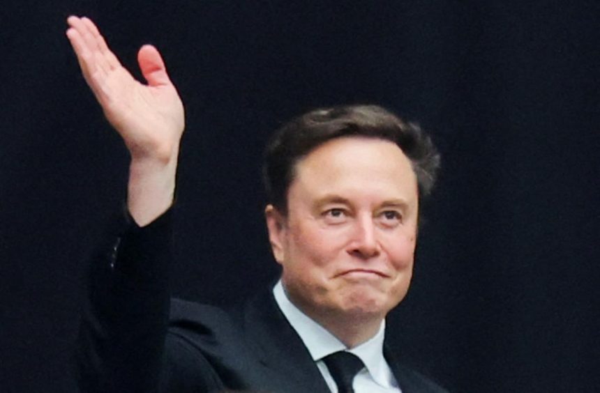 Elon Musk and former Twitter execs agree to settle 8 million lawsuit