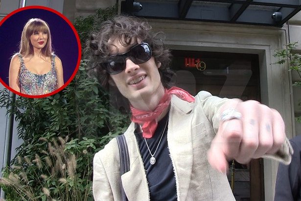 Sombr Says He Lost His Mind When Taylor Swift Shouted Out His Music