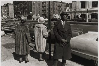 Explore Trailblazing Street Photography in ‘Faces in the Crowd’ at MFA Boston
