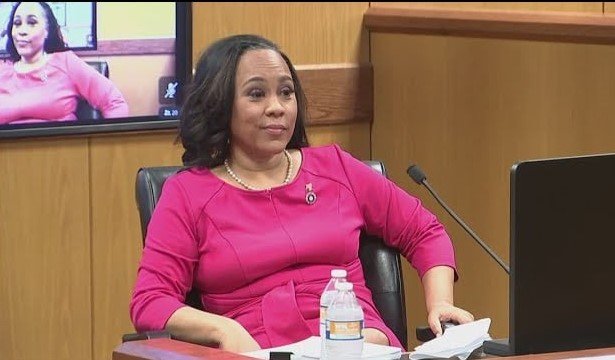 Georgia Judge Gives Prosecuting Attorneys 14 Days to Assign New Prosecutor to Fani Willis’ RICO Case | The Gateway Pundit | by Cristina Laila