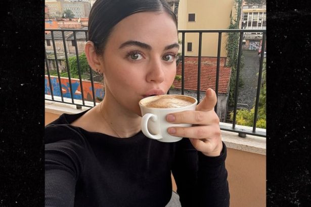 Sippin’ Stars Brewing Up Good Vibes … Happy Coffee Day!