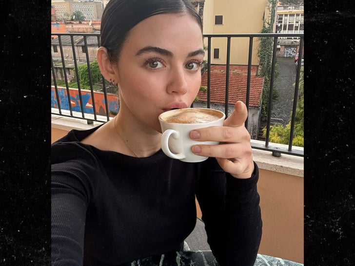 Sippin’ Stars Brewing Up Good Vibes … Happy Coffee Day!