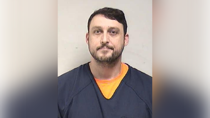 Unhinged Army Vet Who Fantasized About Looting Corpses of Dead ICE Agents and Said “A Good Cop Is a Dead Cop” Arrested in Kenosha — Rifle Reportedly Found in Car | The Gateway Pundit | by Jim Hᴏft