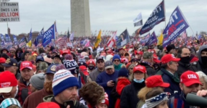 “THE BIDEN FBI PLACED 274 AGENTS INTO THE CROWD ON JANUARY 6” – Trump Slams January 6 “SCAM” as Marjorie Taylor Greene Highlights Antifa Presence in the Crowd and Calls Out FBI | The Gateway Pundit | by Jordan Conradson