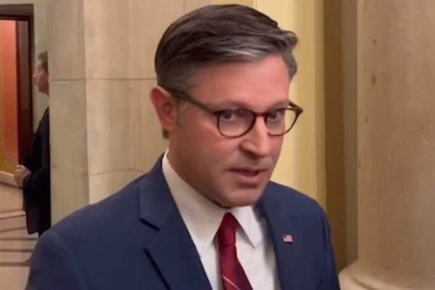 Speaker Johnson Slams ‘Desperate’ Hakeem Jeffries’ Call for Televised Shutdown Debate | The Gateway Pundit | by Margaret Flavin