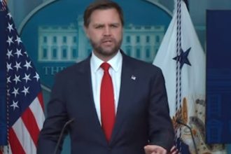 WATCH: VP Vance RIPS Schumer for Shutting the Government Down to Benefit Illegal Aliens – Says He’s “Terrified ” of AOC | The Gateway Pundit | by Jordan Conradson