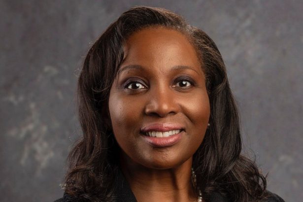 BREAKING: Supreme Court Allows Federal Reserve Governor Lisa Cook to Keep Her Job… For Now | The Gateway Pundit | by Cristina Laila