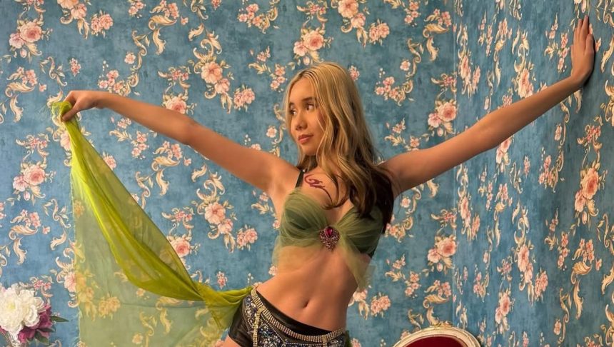 OnlyFans’ Skylar Mae Says She Works ‘Harder’ Than a ‘Basic’ 9-5 Employee