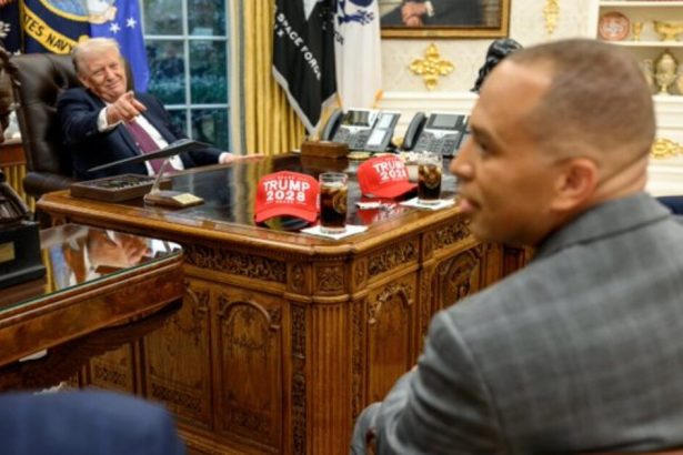 Trump Trolled Schumer and Jeffries With ‘Trump 2028’ Hats on Resolute Desk During Oval Office Budget Showdown (Photos) | The Gateway Pundit | by Kristinn Taylor