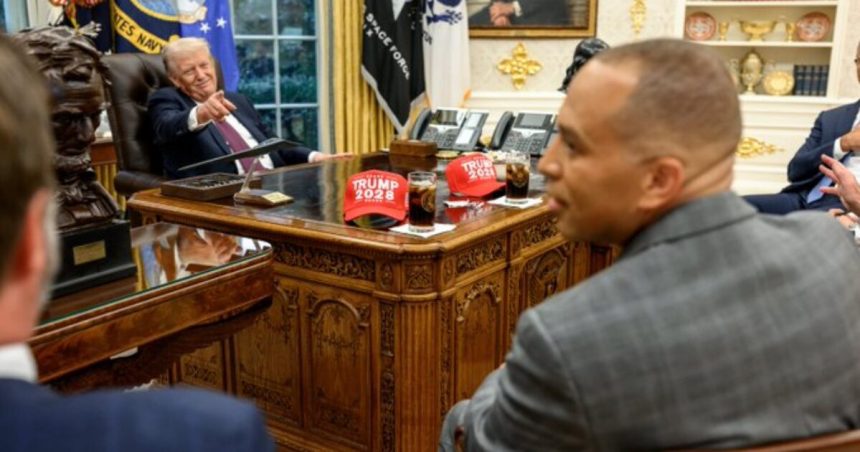 Trump Trolled Schumer and Jeffries With ‘Trump 2028’ Hats on Resolute Desk During Oval Office Budget Showdown (Photos) | The Gateway Pundit | by Kristinn Taylor