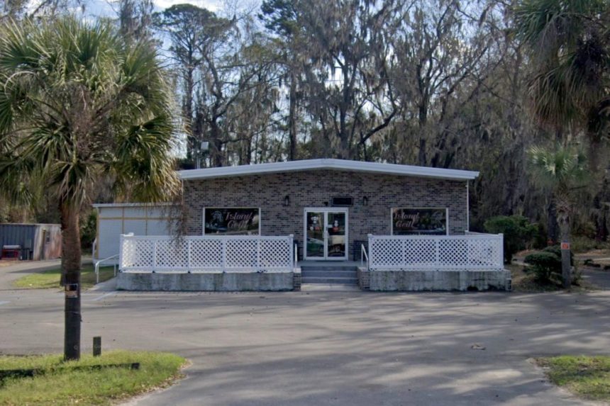 At least 4 killed, 20 injured in mass shooting at popular South Carolina island bar