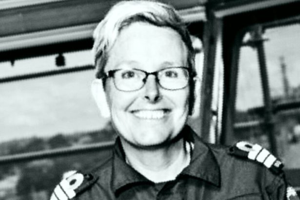 New Zealand Pays .5M to Samoa After Lesbian Captain Crashes Navy Ship Into a Reef, Sinks It and Causes Disastrous Oil Spill | The Gateway Pundit | by Paul Serran