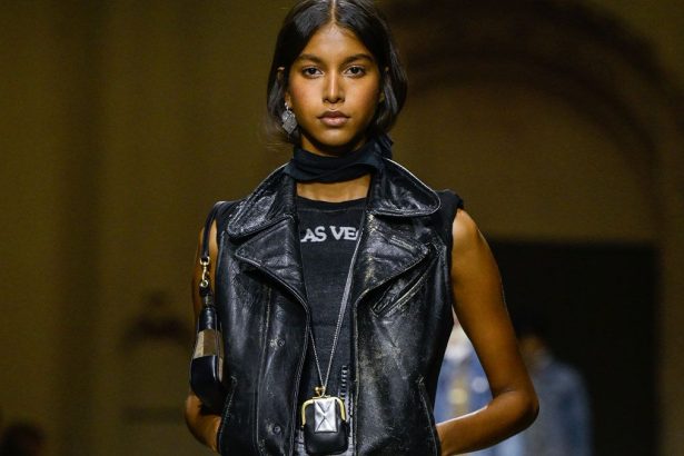 Tapestry Raises Outlook After Sales Climb 12% in Q1