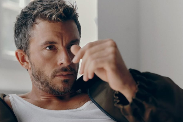 Jonathan Bailey Named People Magazine’s 2025 Sexiest Man Alive