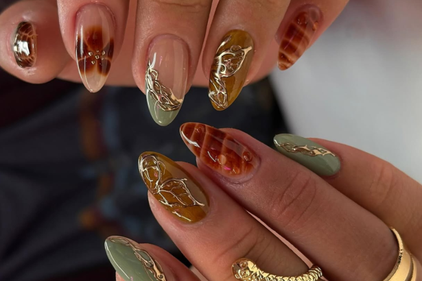 Nail Design Ideas To Celebrate Thanksgiving Season