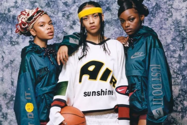 2000s Fashion Is Back in Style