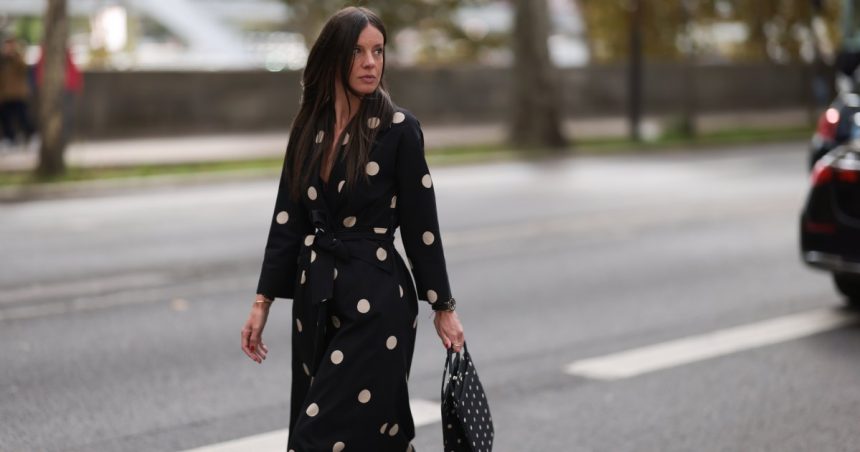 14 Flattering Wrap Dresses That Smooth Bulge — From 