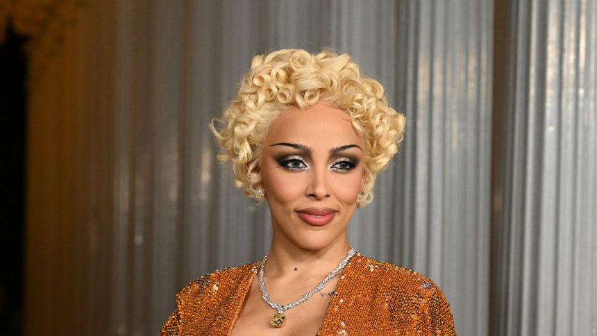 Doja Cat Channels Marilyn Monroe With Her Latest Hair Transformation