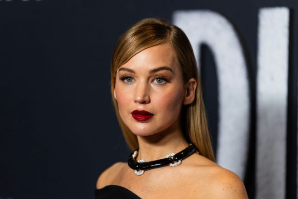 Jennifer Lawrence Perfects the Witchy Red Lip