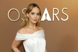 The Best Dressed Stars at the 2025 Governors Awards