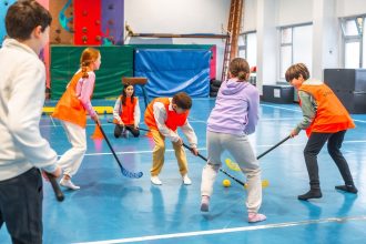 40+ Dynamic PE Games for Middle Schoolers