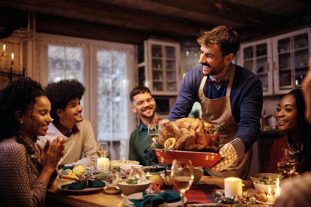 5 Habits For A Happier, Healthier Thanksgiving, From A Neurologist