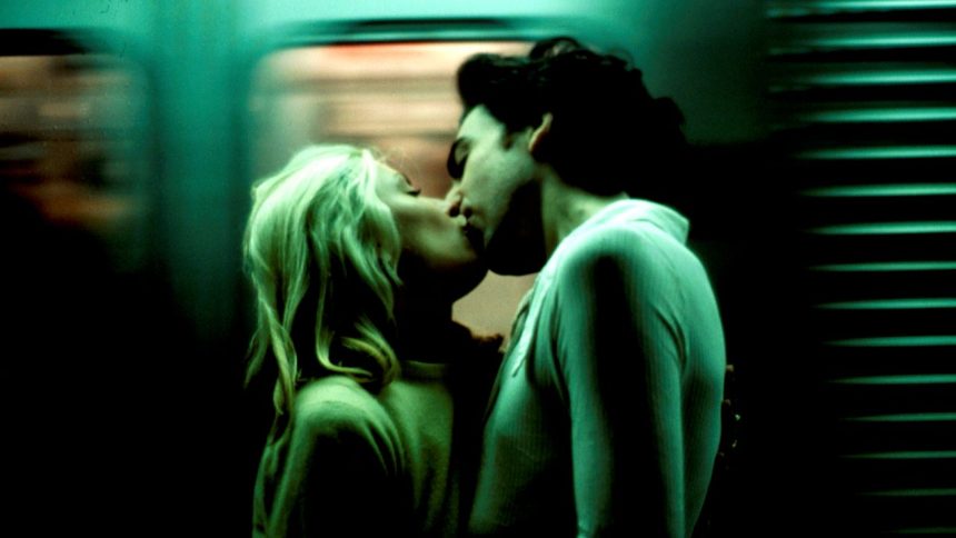 5 of the Year’s Most Googled Relationship Questions, Answered