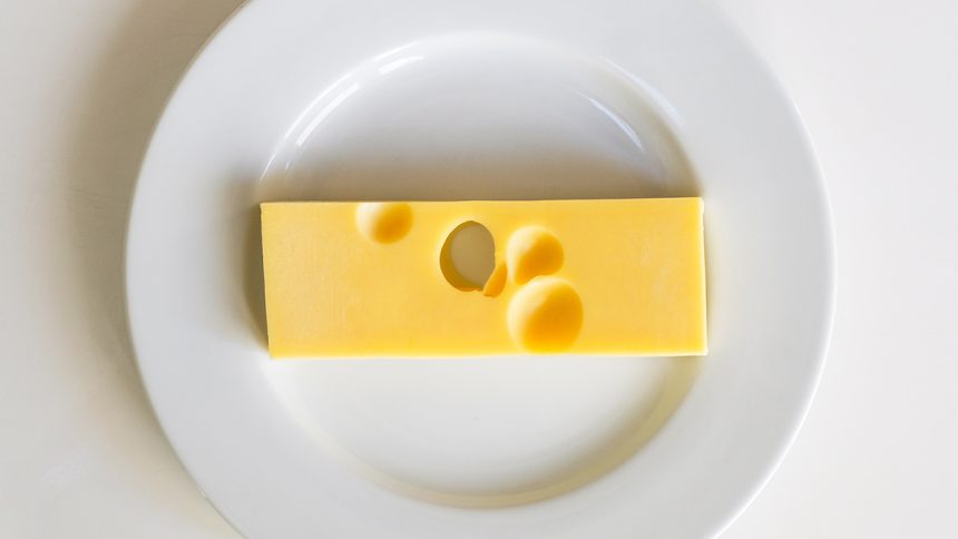 A Taste For Cheese May Reveal Your Future Risk of Dementia : ScienceAlert