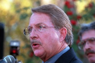 Alex Hunter, Boulder DA during JonBenét Ramsey case, dies at 89