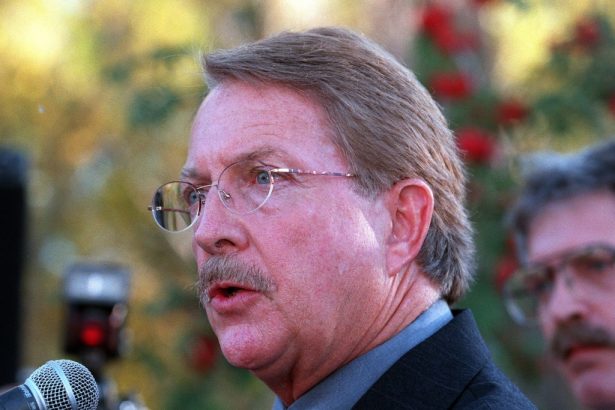 Alex Hunter, Boulder DA during JonBenét Ramsey case, dies at 89