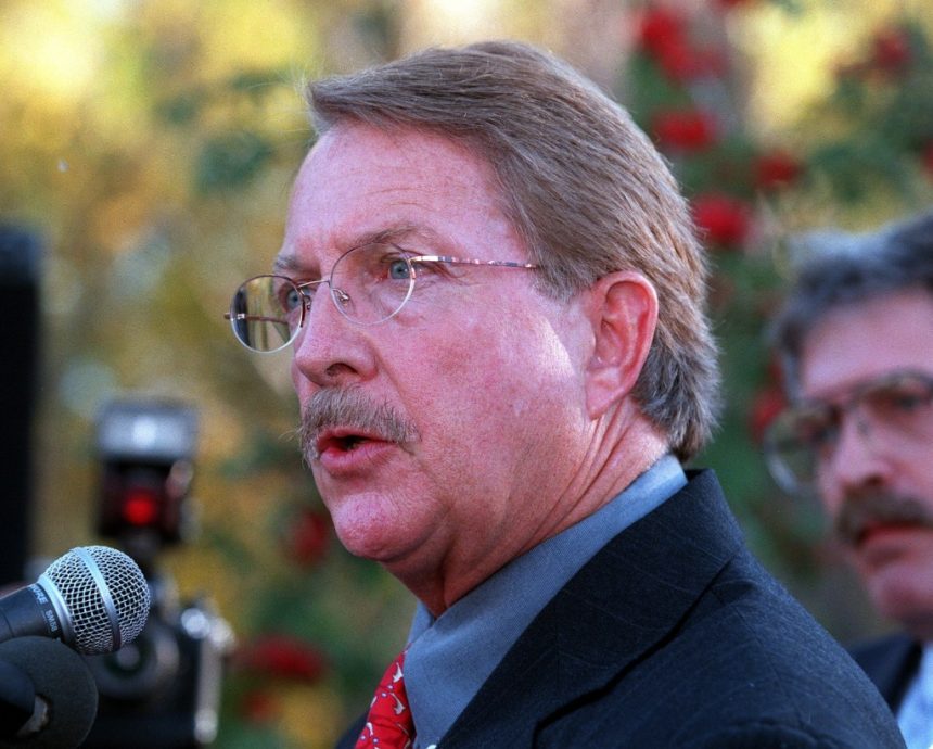 Alex Hunter, Boulder DA during JonBenét Ramsey case, dies at 89