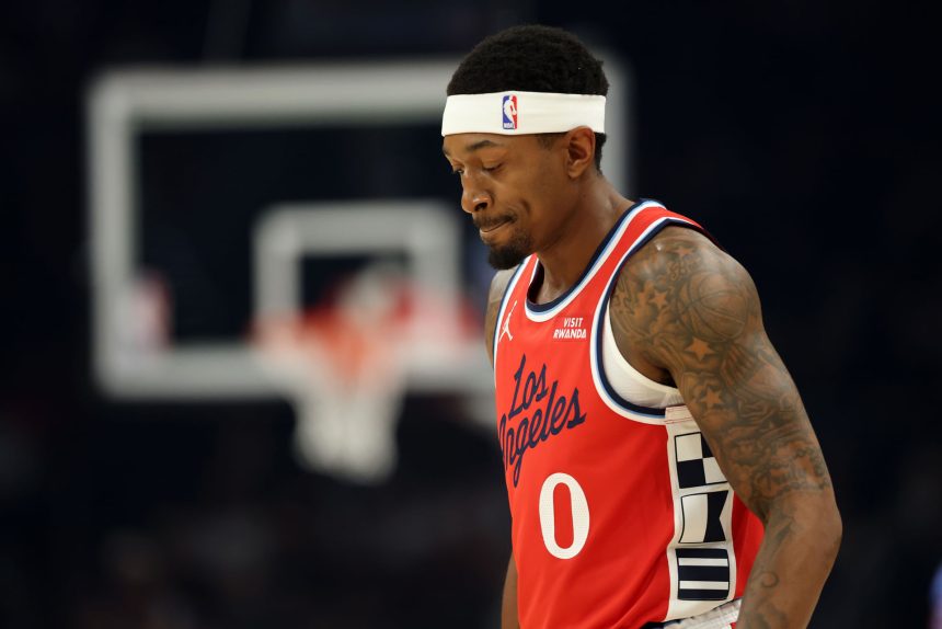 Bradley Beal Lets the Boos Slide After Nightmare Phoenix Homecoming