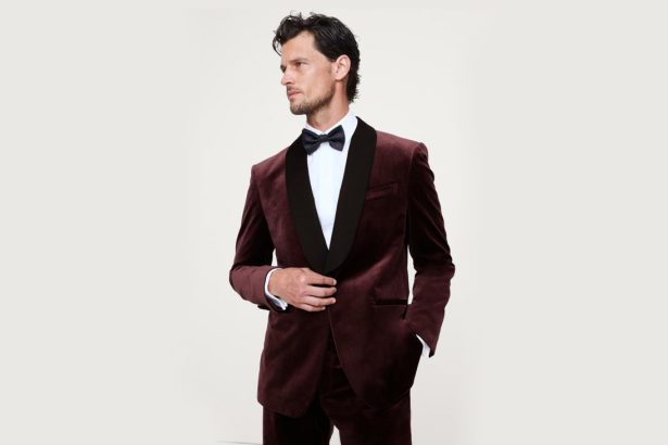 Banana Republic’s Velvet Tuxedo Is Becoming a Wedding Essential
