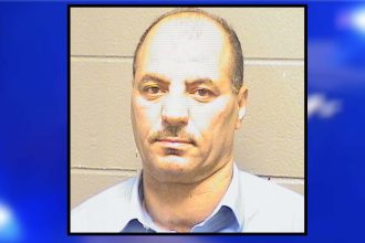 Chicago physician had ‘fake doctor’ examine patients, write prescriptions while he traveled the globe: prosecutors