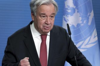 Climate reporting deluged by high carbon adverts