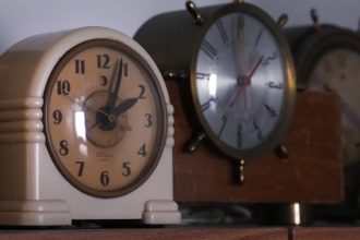 Daylight saving time ends Sunday. Here’s what to know : NPR