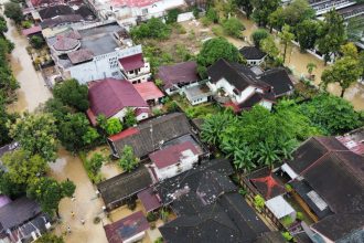 Death toll from floods and landslides on Indonesia’s Sumatra rises to 164 : NPR