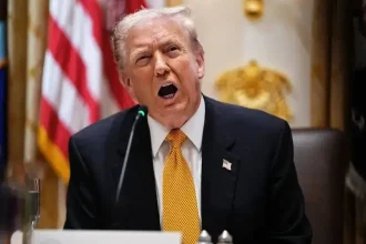 Donald Trump Pressures The Supreme Court Ahead Of Tariff Ruling