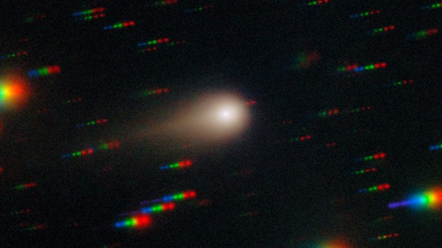 Don’t Panic! 3I/ATLAS Isn’t an Alien Death Probe, But It Is Wildly Unusual : ScienceAlert