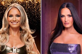 Emmy Sharrett Asks Lisa Barlow for Marriage Advice at BravoCon 2025