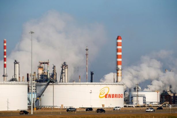 Enbridge approves .4 billion project to boost Canadian oil flows to US