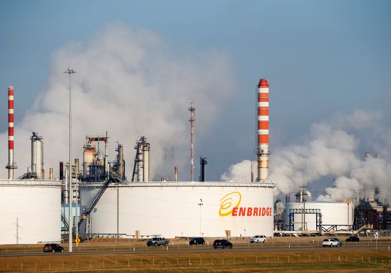Enbridge approves .4 billion project to boost Canadian oil flows to US