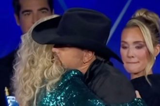 Erika Kirk’s Hug With Jason Aldean Hints ‘Trouble Is Near,’ Body Expert Claims
