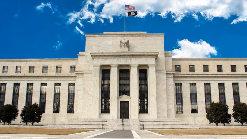 Ex-Fed official faced ethics probe on illegal stock trades