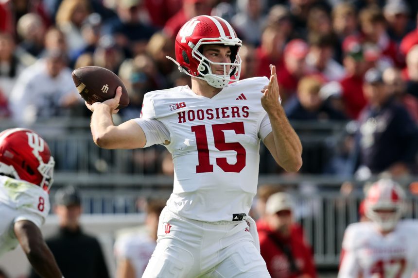 Exploring Indiana QB’s chances to win coveted honor after Penn State takedown