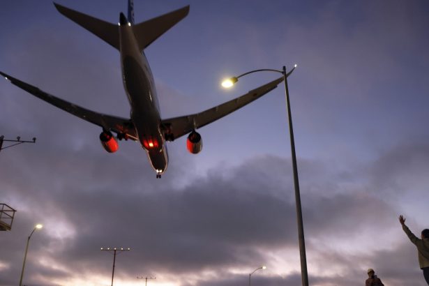 FAA cuts air traffic; SNAP ruling faces pushback : NPR