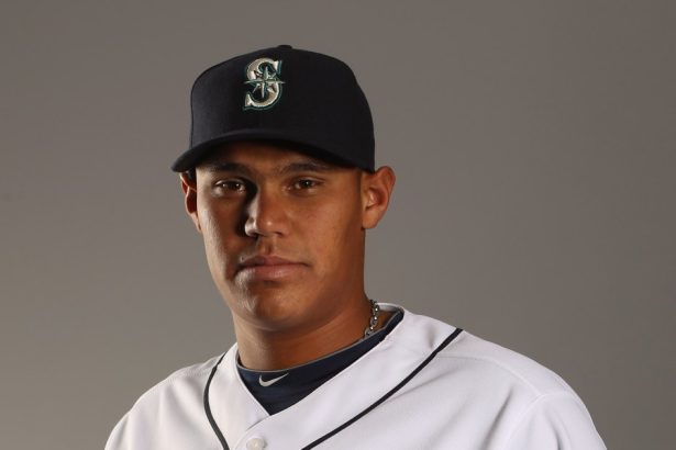 Former Mariners and Cubs Pitcher Yoervis Medina Dead At 37