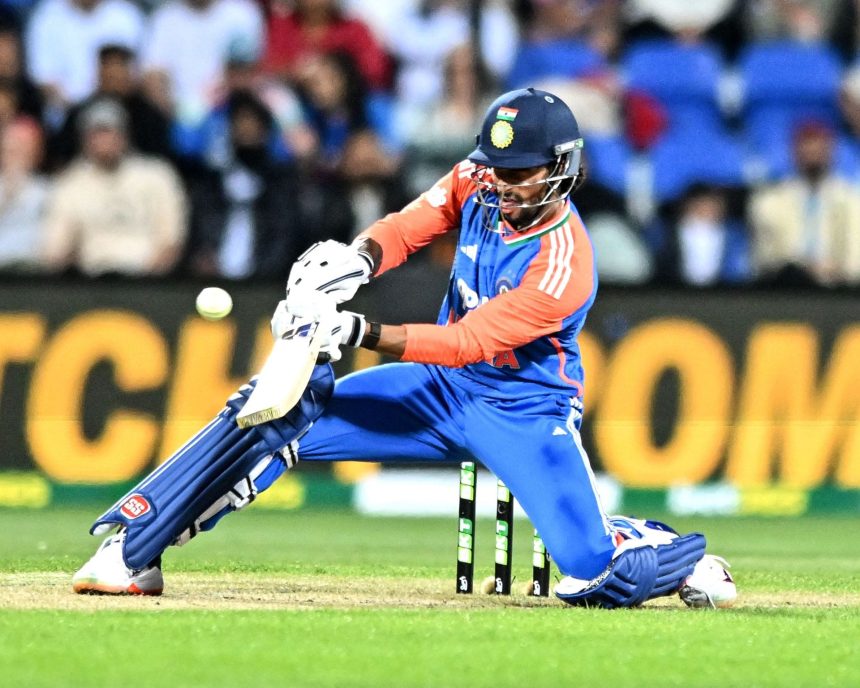 Former stumper picks Team India’s XI for IND vs SA 2025 1st ODI, chooses Tilak Varma over Rishabh Pant