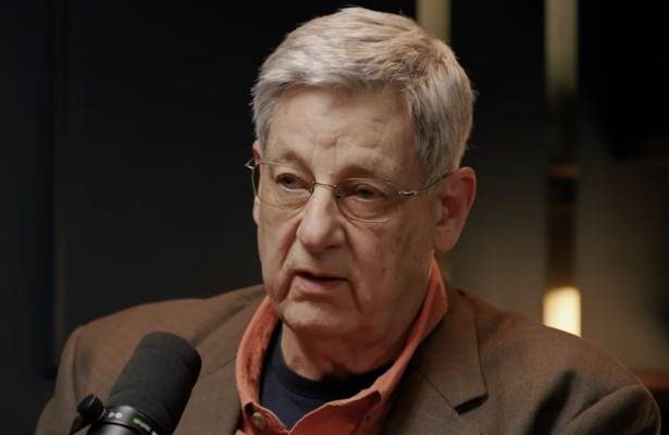 Godfather of financial independence JL Collins tells Hasan Minhaj how to build wealth